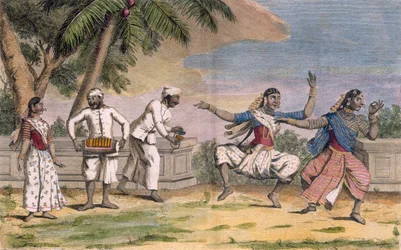 En gruppe Bayaderes, eller indiske dansepiger, med mandlige musikere, illustration fra "Voyage aux Indes et a la Chine", graveret af Poisson, 1782 (farvestik)