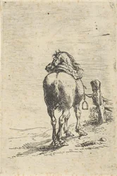 Sadlet hest på en stang