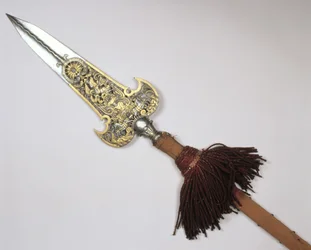 Spyd fra vagten af kong Ludvig XIV (1638-1715) af Frankrig (stål og guld sat i træ)
