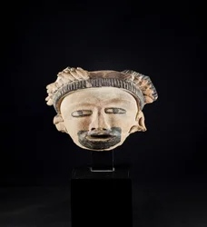 Hovedstatuette / Mexico, Totanaque-kulturen (terrakotta)