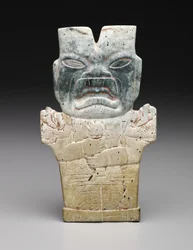 Antropomorfisk plak, muligvis ildslangen, præklassisk periode, 800-400 f.Kr. (serpentin og cinnober)