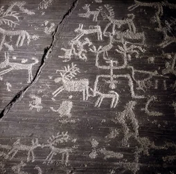 Civilisation af Camunni, forhistorie, klippekunst: gravsten, detaljer om den store klippe Naquane, i Valcamonica (Val camonica). Museo archeologico de Milan