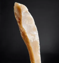 Forhistorie: spids af flint fra Necropole of Arene Candide (Finale Liguria), Liguria. Øvre palæolitikum, stenalder. Genes, ligurisk arkæologisk museum