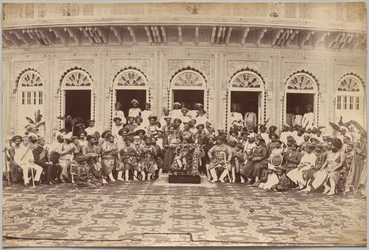 Maharajaen af Scindia, adelige og høje embedsmænd, Gwalior