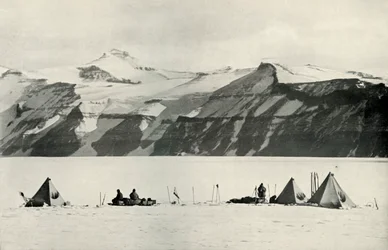 Camp Under The Wild Range, 20. december 1911, 1913