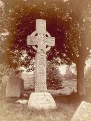 Det sydlige højkors i Castledermot, Co. Kildare, Irland (sepia-foto)