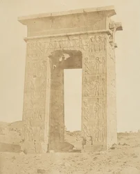 Porten til Ptolemæus Philomeder, B.C. 180, Karnac, ca. 1856.