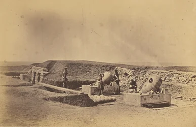 Morterbatterier foran Picquet House, lette division