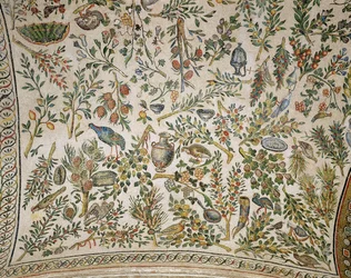 Ceiling decoration with flowers and birdsdani