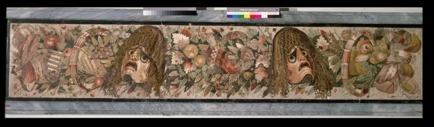 Dekorativt panel, der viser teatralske masker, fra Faunens Hus, Pompeji (mosaik)