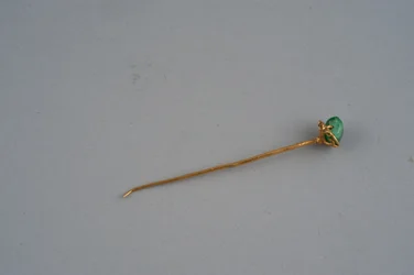 Hårnål (guld og smaragd)