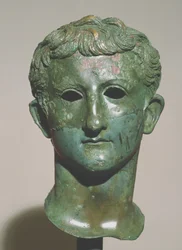 Chef for Germanicus (bronze)