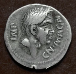 Sølvmønt med billedet af Pompejus den Store (Gneo Pompeo Magno eller Gnaeus Pompeius Magnus