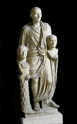 Barberini-statuen: patricier med busterne af to forfædre