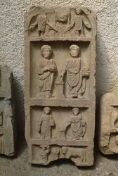 Stela med menneskefigurer, høj kejsertid (27 f.Kr.-395 e.Kr.)