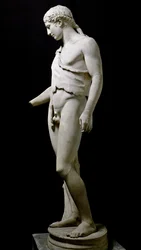 Statue, der forestiller Dionysos (Bacchus, Bacco). Marmorskulptur efter en original fra det 4. århundrede f.Kr. Fra Hadrians Villa. Rom, Museo Nazionale Romano