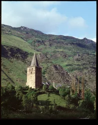 Kirkens klokketårn
