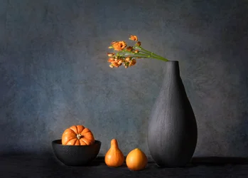 Stilleben med appelsiner i efteråret