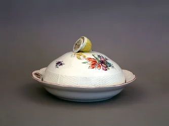 Terrin fra Imperial Porcelænsmiddagsservice Imperial Porcelænsfabrik, 1775-1780