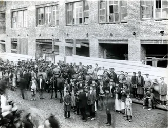 Sankt Petersborg fabriksarbejdere strejker i protest mod Lena-massakren, 1912