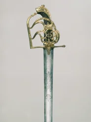 Officersbredsværd indgraveret med en dobbelthovedet ørn med figuren af St. George under den kejserlige krone, fæstet dekoreret med monogram af Catherine II 1729-96), Rusland, 1700-tallet (stål, brons