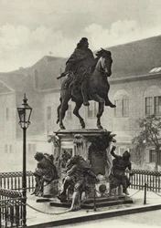 Berlin: Der Grosse Kurfurst; Monument for den store kurfyrst (s/h foto)