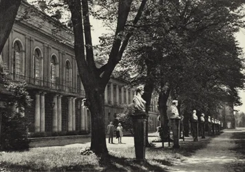Berlin: Charlottenburg Palace, haveside; Charlottenburg Palace, Garden Front (s/h foto)