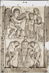 Karolingisk kunst: hellige kvinder ved graven - (Hellige kvinder ved graven) Elfenbensrelief