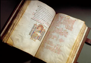 Evangelisk. Codex fra klostret Farfa. (Ms. E 16 folii 149v. 150r.) Rom, Biblioteca Vallicelliana