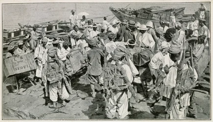 Koreanske portører i Chemulpo-havnen (Sydkorea), løsner skrot - Illustration efter fotografi fra det 19. århundrede af J. de Pange, Fra Rejser i Korea af læge Hagen