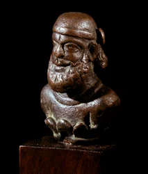 Persisk kunst: buste af en parthisk prins i bronze. 2. århundrede f.Kr.-3. århundrede e.Kr. Berlin. Staatliche Museum