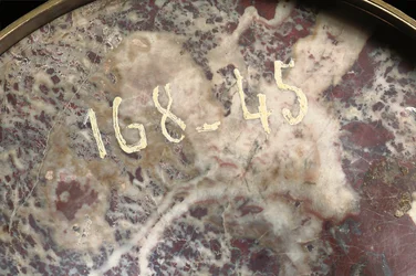 Detalje fra en af et par vaser, ca. 1790 (jaspis & ormolu)