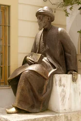 Statue af Moses Maimonides (bronze)