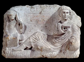 Begravelsesrelief i kalksten af Taime og hans kone. fra Palmyra. 200 e.Kr. Paris, Louvre-museet