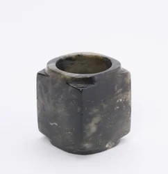 Cong (jade)