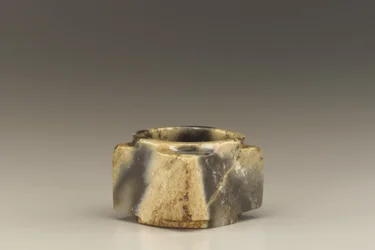 Kort rør (cong) (jade (nefrit))