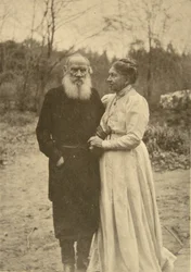 Den russiske forfatter Leo Tolstoy og hans kone, Sophia, Rusland, 23. september 1910.