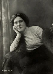 Portræt af den franske kunstner Suzanne Despres ( 1875
