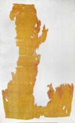 Fragment af materiale med mønstre af blomstermotiver og mandarinænder (silkegazebatik)
