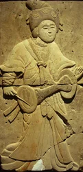 Stele med en musiker (terracotta)