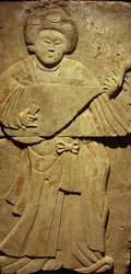 Terracotta stele med musiker, Tang-dynastiet (618-907), opdaget i Shaanxi-provinsen, Steles Forest Museum i Xian. Fotografi, Leonard de Selva, Kina, 2006.