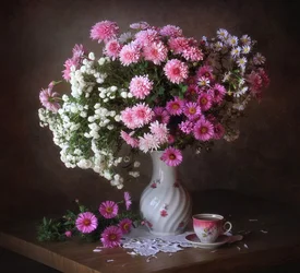Efterårsblomster og te