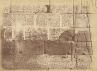 Nærbillede af hieroglyfiske indskrifter og skulpturer (Liste over de besejrede nationer), Karnak