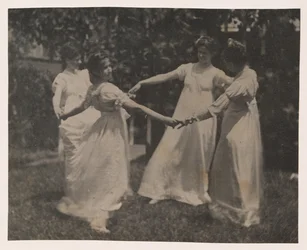 Susan Hannah Macdowell, uidentificeret pige, Elizabeth Macdowell og muligvis Mary Macdowell i Macdowell-huset