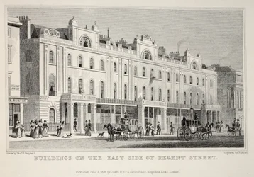 Bygninger på østsiden af Regent Street, fra pubben 