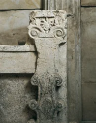 Thrakisk grav af Sveshtari, detalje af arkitektur nær sarkofagen, 3. århundrede f.Kr. (stenskulptur)