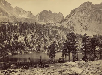 Alpine Lake, i Sierra Nevada, Californien
