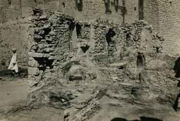 Ruiner af kirken i Sankt Simeons kloster, Aswan, Egypten, foto af Ugo Monneret de Villard