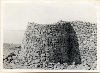 Tårnet i det sydøstlige hjørne, Sabagura, Egypten, foto af Ugo Monneret de Villard