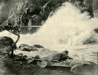 En stor bølge i Cataract Gorge, nær Launceston, 1901.